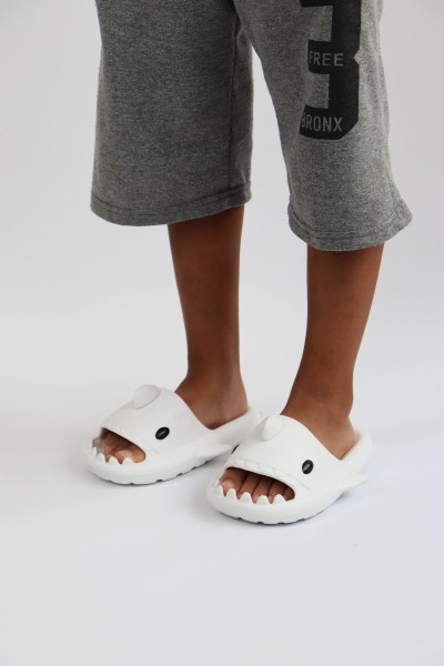 WG500 Köpekbalığı Beyaz Unisex Tam Ortopedik Terlik Shark Slides Cocuk WG500 Köpekbalığı Beyaz Unisex Tam Ortopedik Terlik Shark Slides Cocuk