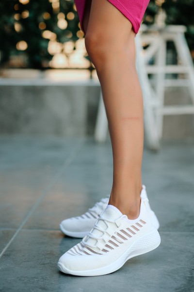 Wina Beyaz Triko Spor Ayakkabı Wina Beyaz Triko Spor Ayakkabı