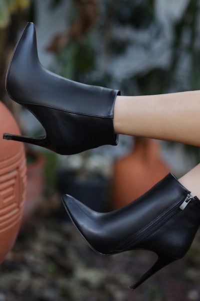 Blan Siyah Cilt Topuklu Bot Blan Siyah Cilt Topuklu Bot