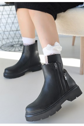 Menta Siyah Cilt Fermuar Aksesuarlı Bot Menta Siyah Cilt Fermuar Aksesuarlı Bot