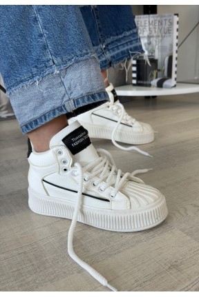 Estim Beyaz Cilt Siyah Detaylı Bağcıklı Spor Ayakkabı Estim Beyaz Cilt Siyah Detaylı Bağcıklı Spor Ayakkabı