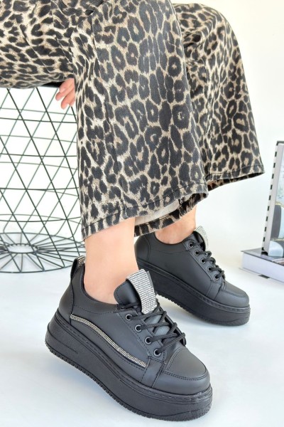 Leope Siyah Cilt Bağcıklı Spor Ayakkabı Leope Siyah Cilt Bağcıklı Spor Ayakkabı