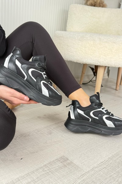 Cata Siyah Cilt Beyaz Detaylı Spor Ayakkabı Cata Siyah Cilt Beyaz Detaylı Spor Ayakkabı