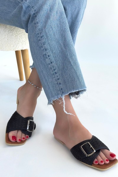 Revin Siyah Cilt Terlik Revin Siyah Cilt Terlik