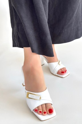 Sief Beyaz Rugan Topuklu Terlik Sief Beyaz Rugan Topuklu Terlik