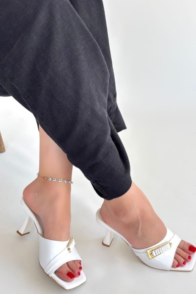 Sief Beyaz Rugan Topuklu Terlik