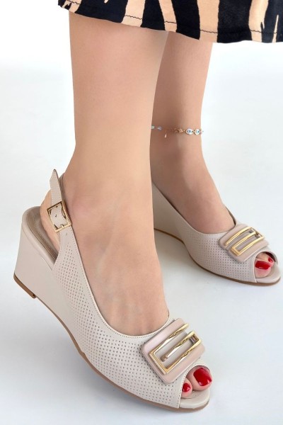 Mamba Bej Cilt Dolgu Topuk Ayakkabı Mamba Bej Cilt Dolgu Topuk Ayakkabı
