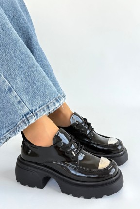 Kiya Siyah Rugan Dolgu Topuk Oxford Ayakkabı Kiya Siyah Rugan Dolgu Topuk Oxford Ayakkabı
