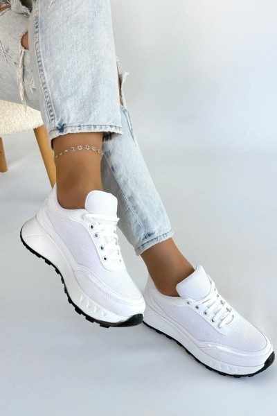 Edva Beyaz Cilt Bağcıklı Spor Ayakkabı Edva Beyaz Cilt Bağcıklı Spor Ayakkabı