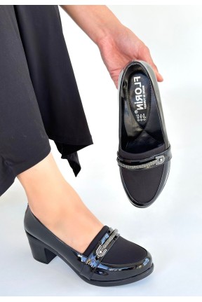 Yoer Siyah Rugan Dolgu Topuk Ayakkabı Yoer Siyah Rugan Dolgu Topuk Ayakkabı