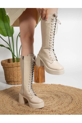 Guay Bej Cilt Bağcıklı Topuklu Çizme Guay Bej Cilt Bağcıklı Topuklu Çizme