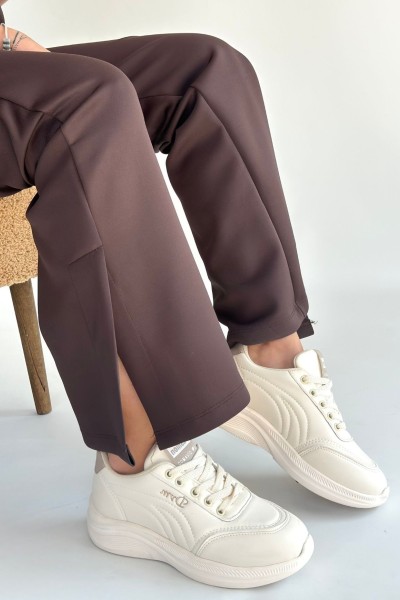 Yejja Bej Cilt Bağcıklı Spor Ayakkabı Yejja Bej Cilt Bağcıklı Spor Ayakkabı