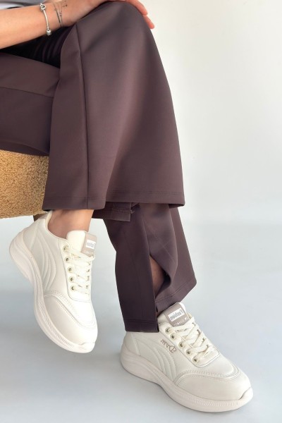 Yejja Bej Cilt Bağcıklı Spor Ayakkabı Yejja Bej Cilt Bağcıklı Spor Ayakkabı