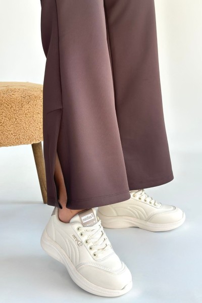 Yejja Bej Cilt Bağcıklı Spor Ayakkabı Yejja Bej Cilt Bağcıklı Spor Ayakkabı