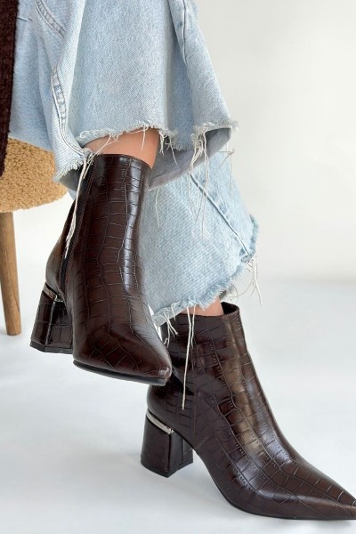 Meça Kahverengi Cilt Topuklu Bot Meça Kahverengi Cilt Topuklu Bot