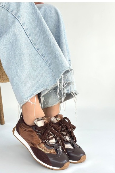 Ranu Kahverengi Cilt Paraşüt Detaylı Bağcıklı Spor Ayakkabı Ranu Kahverengi Cilt Paraşüt Detaylı Bağcıklı Spor Ayakkabı