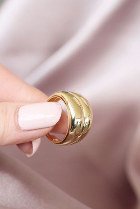 Metal Gold Renk Ayarlamalı Kadın Yüzük Metal Gold Renk Ayarlamalı Kadın Yüzük
