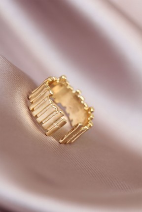 Gold Renk Metal Ayarlamalı Kadın Yüzük Gold Renk Metal Ayarlamalı Kadın Yüzük