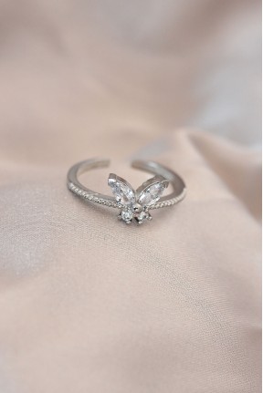 Ayarlamalı Gümüş Renk Metal Zirkon Taş Ve Kristal Taşlı Kelebek Model Yüzük Ayarlamalı Gümüş Renk Metal Zirkon Taş Ve Kristal Taşlı Kelebek Model Yüzük