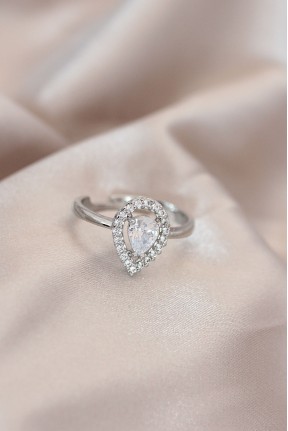 Ayarlamalı Silver Renk Metal Zirkon Ve Kristal Taşlı Damla Model Yüzük Ayarlamalı Silver Renk Metal Zirkon Ve Kristal Taşlı Damla Model Yüzük