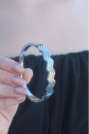 316l Kararmaz çelik Gümüş Renk Dalga Model Kelepçe Kadın Bileklik 316l Kararmaz çelik Gümüş Renk Dalga Model Kelepçe Kadın Bileklik