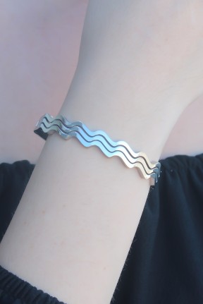 316l Kararmaz çelik Gümüş Renk Dalga Model Kelepçe Kadın Bileklik 316l Kararmaz çelik Gümüş Renk Dalga Model Kelepçe Kadın Bileklik