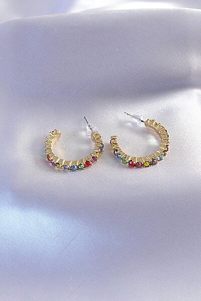 Gold Renk Yarım Halka Model Renkli Kristal Taşlı Kadın Küpe Gold Renk Yarım Halka Model Renkli Kristal Taşlı Kadın Küpe