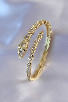 Vip Seri Yılan Model Gold Renk Kadın Kelepçe Bileklik Vip Seri Yılan Model Gold Renk Kadın Kelepçe Bileklik