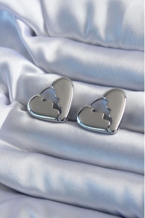 Gümüş Renk Kırık Kalp Model Pirinç Kadın Küpe Gümüş Renk Kırık Kalp Model Pirinç Kadın Küpe