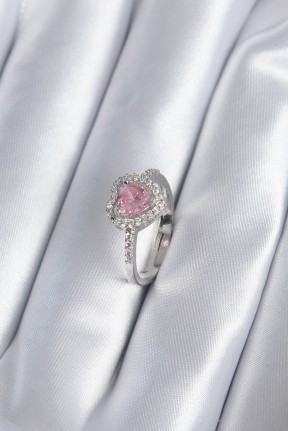 Pirinç Gümüş Renk Pembe Zirkon Taş Kalp Charm Model Kadın Yüzük Pirinç Gümüş Renk Pembe Zirkon Taş Kalp Charm Model Kadın Yüzük