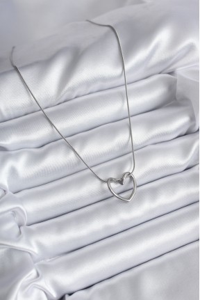 316l çelik Gümüş Renk Kalp Model Kadın Kolye 316l çelik Gümüş Renk Kalp Model Kadın Kolye