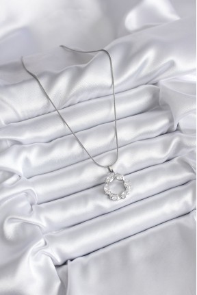 316l çelik Gümüş Renk Zirkon Taşlı Kadın Kolye 316l çelik Gümüş Renk Zirkon Taşlı Kadın Kolye