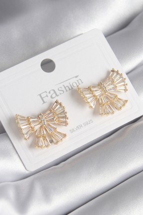 Pirinç Gold Renk Zirkon Taşlı Kurdele Model Kadın Küpe Pirinç Gold Renk Zirkon Taşlı Kurdele Model Kadın Küpe