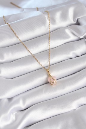 316l çelik Gold Renk Pembe Kalp Model Kadın Kolye 316l çelik Gold Renk Pembe Kalp Model Kadın Kolye
