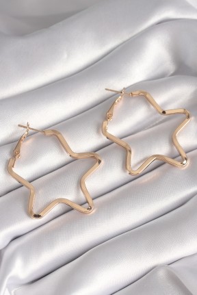 Pirinç Gold Renk Yıldız Model Kadın Küpe Pirinç Gold Renk Yıldız Model Kadın Küpe