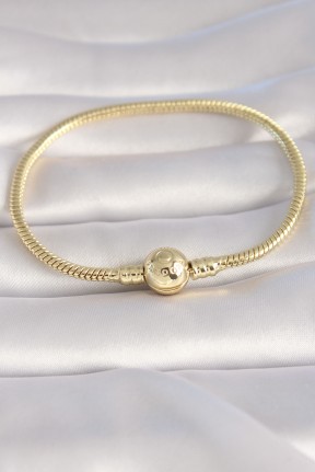 Pirinç Gold Renk İşleme Detay Charm Model Kadın Bileklik