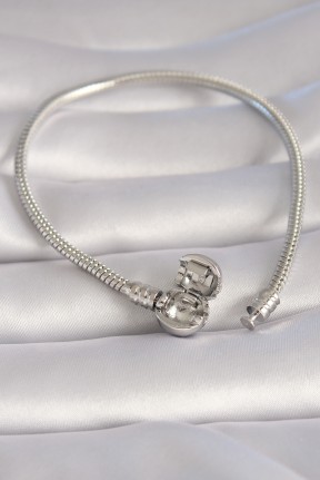 Pirinç Gümüş Renk İşleme Detay Charm Model Kadın Bileklik