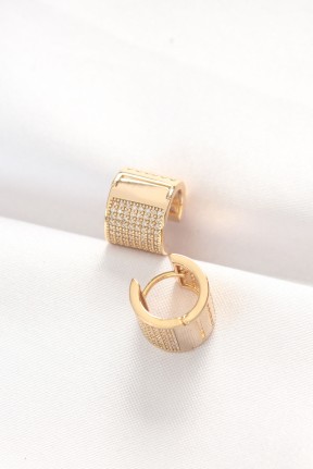 Pirinç Gold Renk Taşlı Minimal Küpe Pirinç Gold Renk Taşlı Minimal Küpe