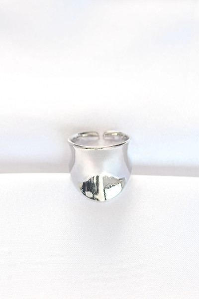Silver Renk Ayarlanabilir Kavisli Ayna Yüzük Silver Renk Ayarlanabilir Kavisli Ayna Yüzük