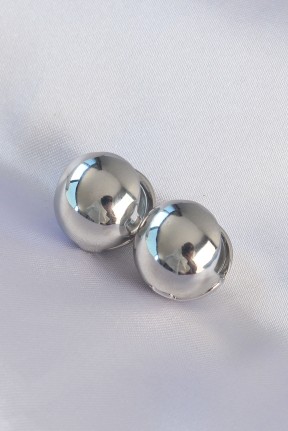 Pirinç Gümüş Renk İçi Boş Minimal Topçuk Küpe Pirinç Gümüş Renk İçi Boş Minimal Topçuk Küpe