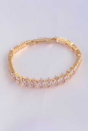 Vip Seri Pirinç Pembe Zirkon Taşlı Gold Renk Baget Model Bileklik Vip Seri Pirinç Pembe Zirkon Taşlı Gold Renk Baget Model Bileklik