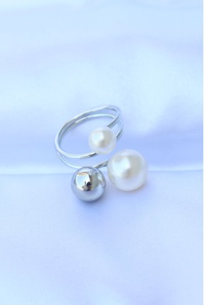 Pirinç Gümüş Renk Ayarlanabilir İnci Taşlı Yüzük