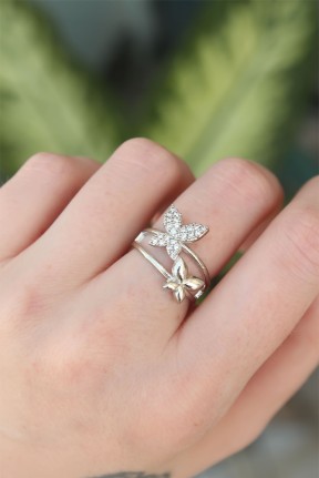 Pirinç Gümüş Renk Ayarlanabilir Zirkon Taşlı Kelebek Yüzük Pirinç Gümüş Renk Ayarlanabilir Zirkon Taşlı Kelebek Yüzük