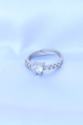 Pirinç Gümüş Renk Ayarlanabilir Zirkon Taşlı Minimal Kalp Yüzük Pirinç Gümüş Renk Ayarlanabilir Zirkon Taşlı Minimal Kalp Yüzük