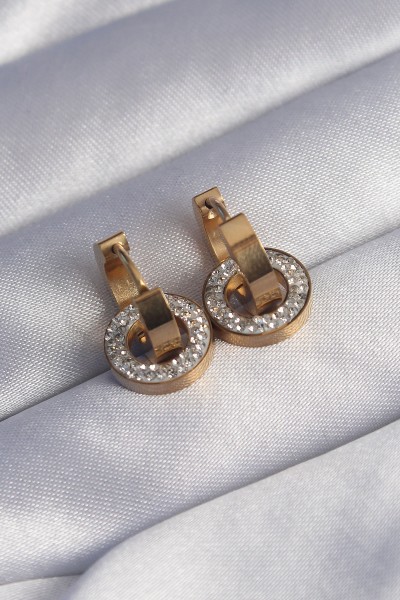 316l çelik Gold Renk Zirkon Taşlı İç İçe Geçmeli Oval Küpe 316l çelik Gold Renk Zirkon Taşlı İç İçe Geçmeli Oval Küpe