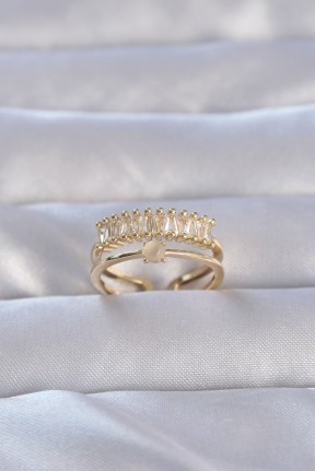 Pirinç Gold Renk Zirkon Taşlı Baget Su Yolu Model Ayarlanabilir Yüzük Pirinç Gold Renk Zirkon Taşlı Baget Su Yolu Model Ayarlanabilir Yüzük