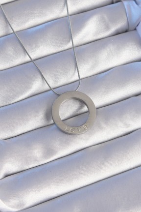 316l çelik Gümüş Renk Zirkon Taşlı Model Kolye 316l çelik Gümüş Renk Zirkon Taşlı Model Kolye