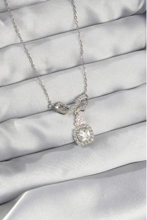 316l çelik Gümüş Renk Fiyonk Detay Zirkon Taşlı Tektaş Kolye 316l çelik Gümüş Renk Fiyonk Detay Zirkon Taşlı Tektaş Kolye