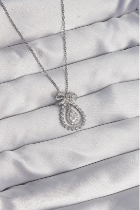 316l çelik Gümüş Renk Fiyonk Detaylı Zirkon Taşlı Damla Model Kolye 316l çelik Gümüş Renk Fiyonk Detaylı Zirkon Taşlı Damla Model Kolye