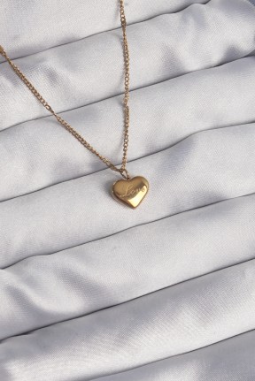 316l çelik Gold Renk Kalp Model Love Kolye 316l çelik Gold Renk Kalp Model Love Kolye